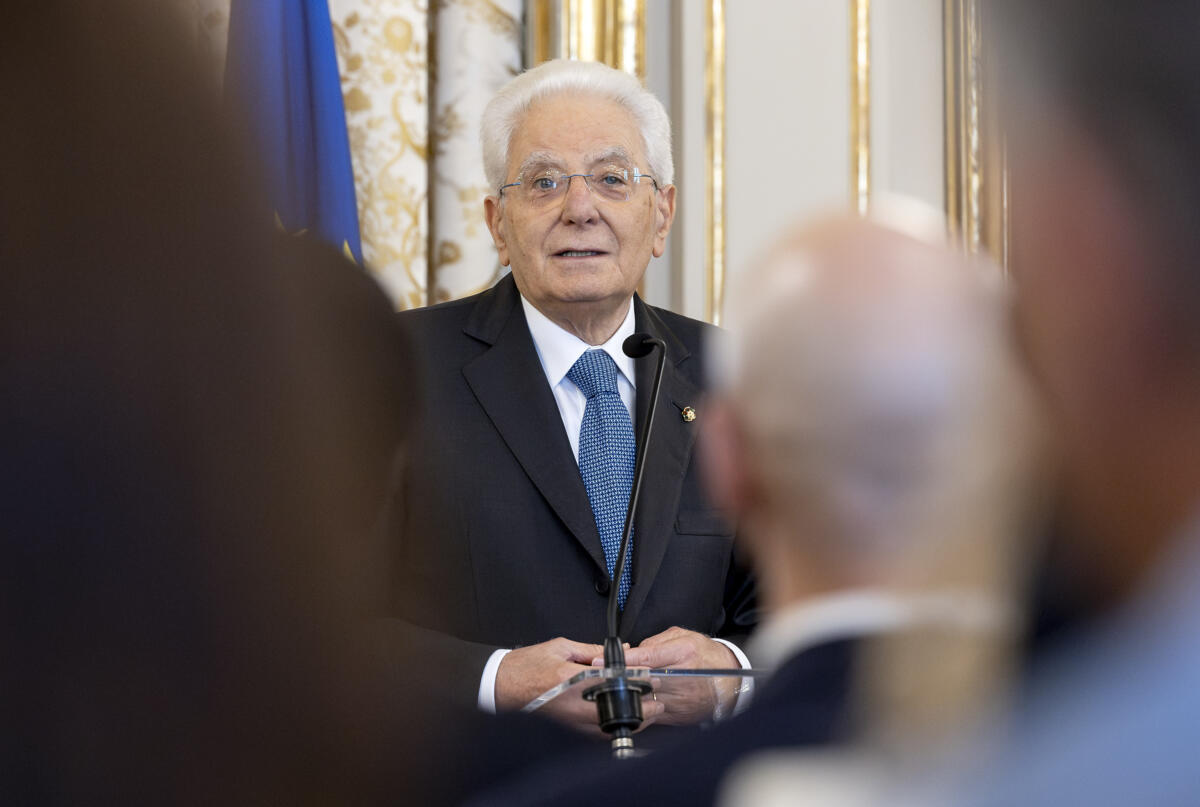 Roggero a Bollate, l’affondo su Mattarella: “Si metta una mano sulla coscienza”
