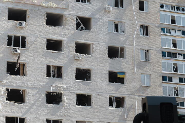 Ucraina, 76 navi russe colpite nel Mar d’Azov. Mosca bombarda Kiev e i porti di Odessa