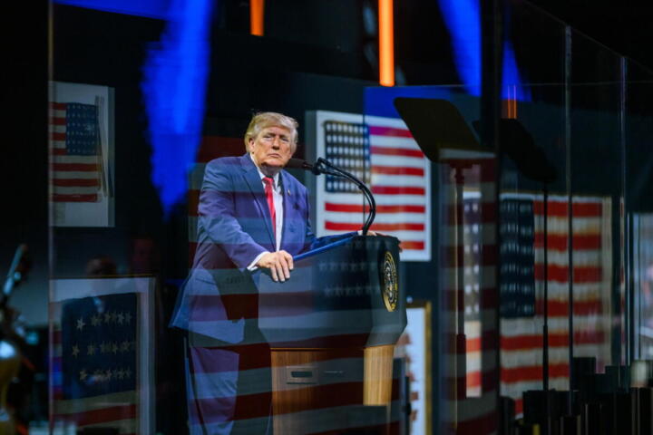 Trump accusa la Cina sulle elezioni Usa del 2020. Pechino respinge le accuse: “Pure invenzioni e calunnie”