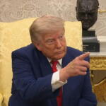 Trump: “Colpiremo l’Iran molto duramente”. Raid contro decine di obiettivi. In Egitto, confermato l’attacco al porto di Damietta