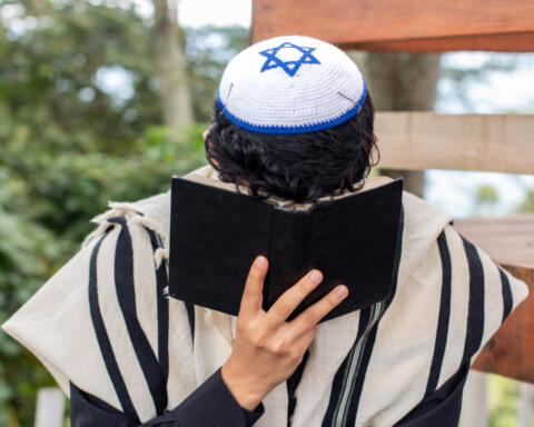 Antisemitismo in crescita: il Regno Unito registra l’aumento più alto tra le grandi comunità della diaspora