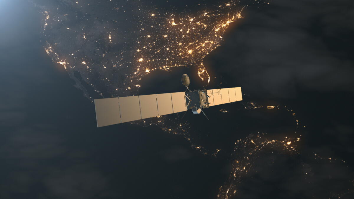Un milione di satelliti e 50.000 specchi: il futuro del cielo notturno potrebbe diventare un 'anello di Saturno' attorno alla Terra