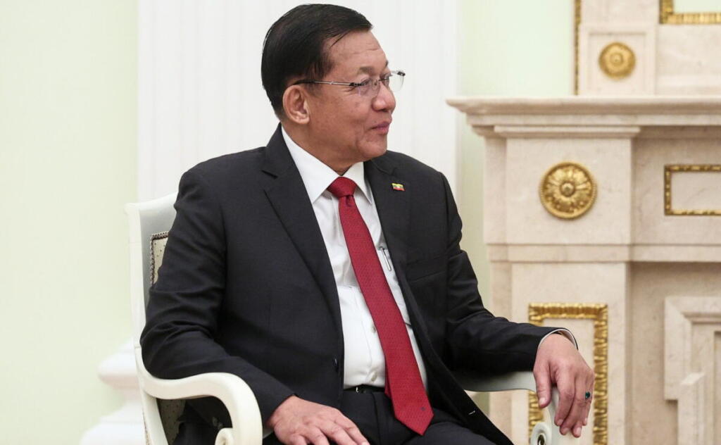 Accoglienza trionfale a Bangkok per Min Aung Hlaing: la Thailandia tenta il difficile equilibrio tra pace, affari e ASEAN