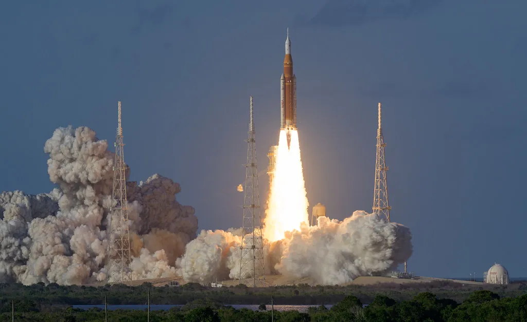 Medaglia Spaziale d’Onore all’equipaggio di Artemis II: il ritorno dell’umanità intorno alla Luna
