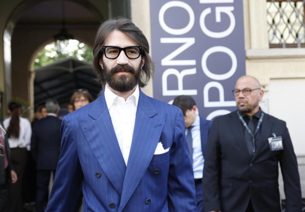 Leonardo Maria Del Vecchio lascia tutti gli incarichi in EssilorLuxottica