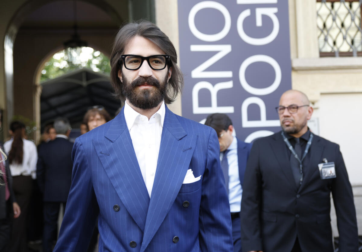 Leonardo Maria Del Vecchio lascia tutti gli incarichi in EssilorLuxottica