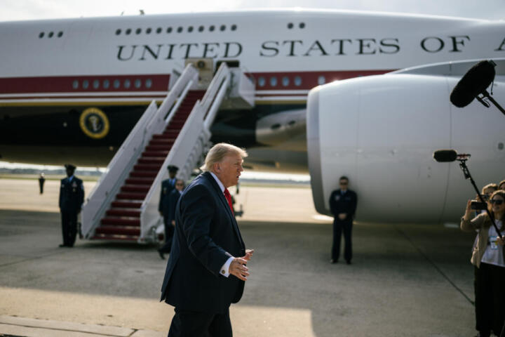 Iran, parte il “D-Day economico” Usa. Trump: “Teheran sta collassando”