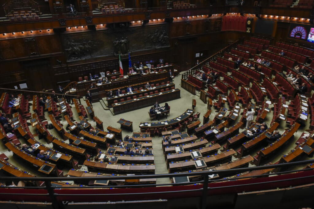 Politica e partiti affrontino i grandi temi del presente: clima, tecnologia e guerre hanno già cambiato la vita di famiglie e imprese