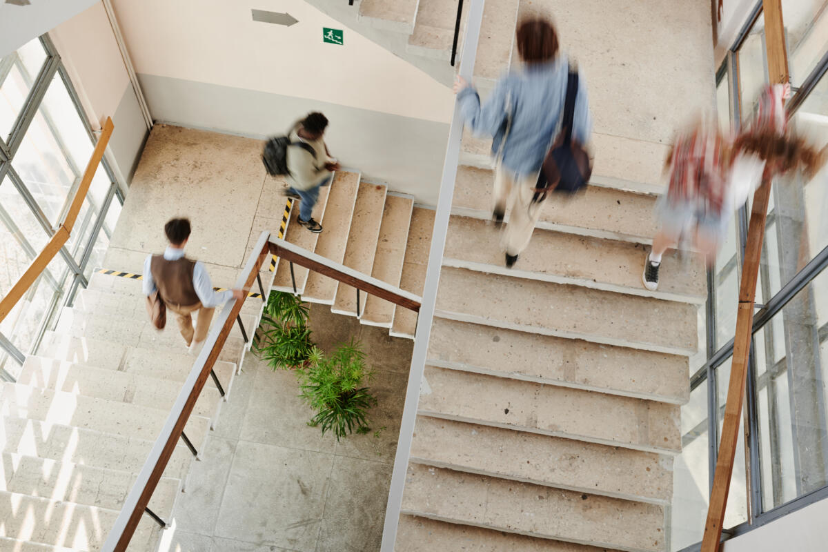 Supporto psicologico, AI e Educazione civica: così cambia la scuola