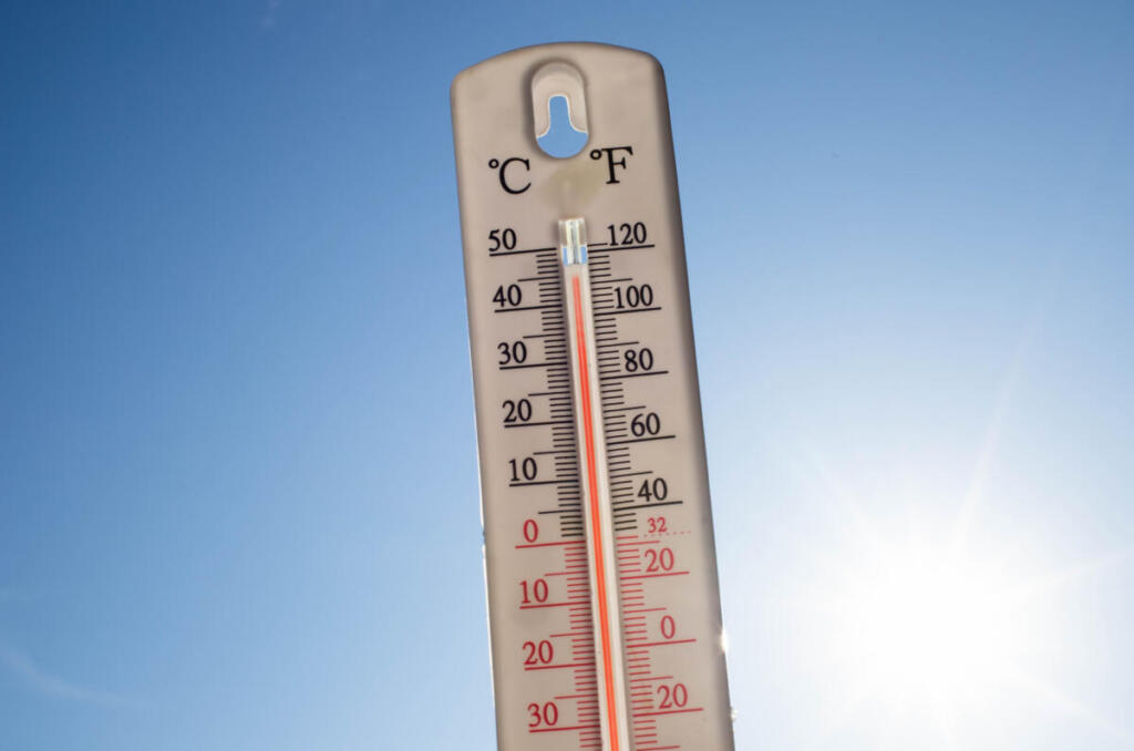 Clima, Europa occidentale mai così calda: record tra giugno e luglio, mari a 20,96 gradi