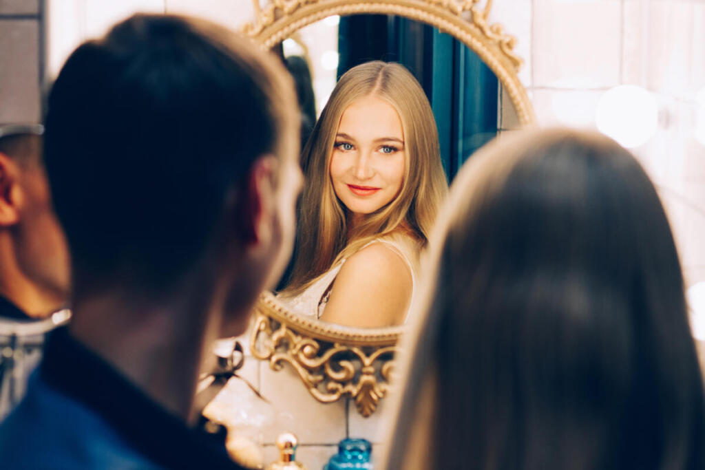 “Pretty privilege”. Il vantaggio sociale ed economico di essere belli