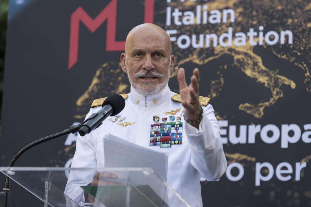 Nato, Cavo Dragone: “La minaccia è reale, ma i tentativi di dividerci ci rendono più forti”