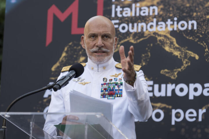 Nato, Cavo Dragone: “La minaccia è reale, ma i tentativi di dividerci ci rendono più forti”