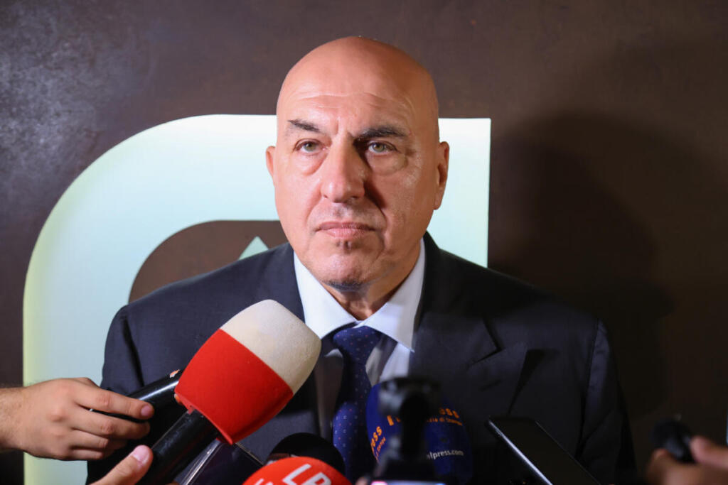 Crisi nel Mar Rosso – Crosetto: l’Italia valuta l’invio di navi a Bab el-Mandeb