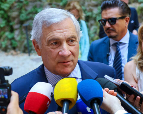 Tajani: "Sono un sovranista europeo. Il Centrodestra vincerà le prossime elezioni"