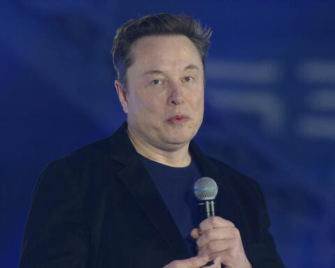 Documentario su Elon Musk al centro delle polemiche: YouTube e Meta fanno marcia indietro sugli annunci a pagamento