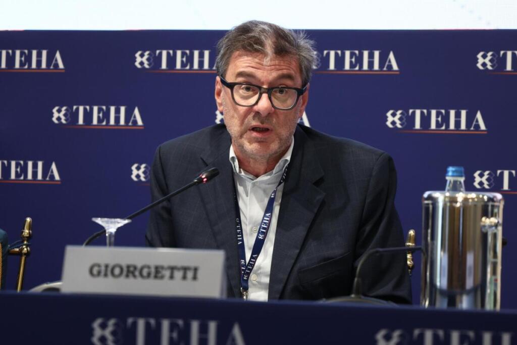 Giorgetti: “L’economia italiana è resiliente, crescita verso l’1%”