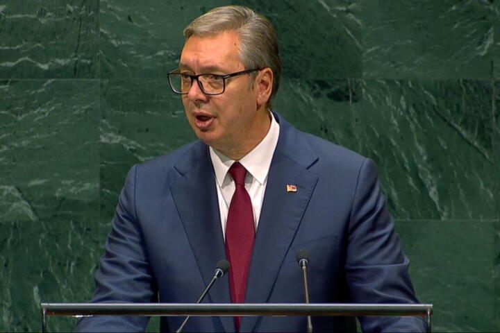 La scommessa di Vučić: lascia la presidenza per restare al centro del potere serbo