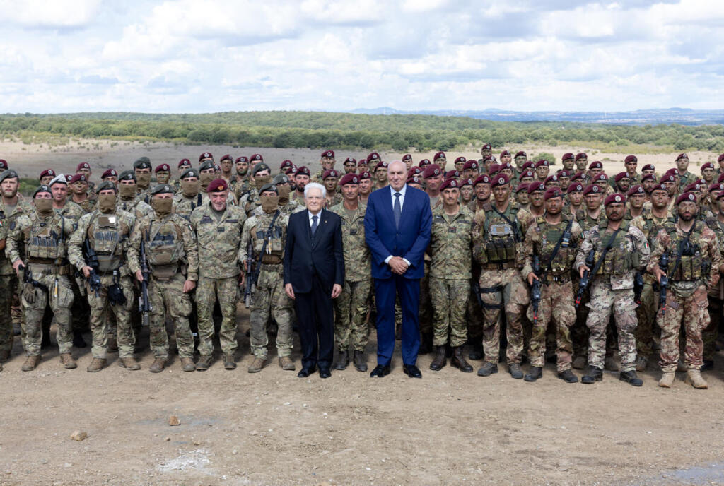 Il Presidente Sergio Mattarella in occasione dell'esercitazione “AEGIS 26” dell’Esercito italiano presso il Poligono di Monte Romano