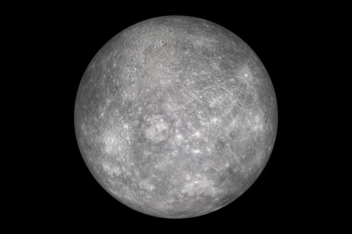 Mercurio si sta restringendo più del previsto: nuove analisi rivelano una contrazione planetaria sorprendente