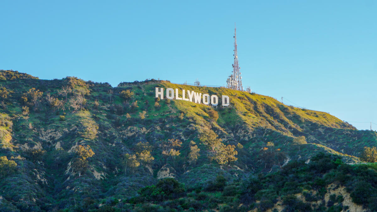Hollywood svuotata: il potere democratico starebbe inducendo tanti attori a lasciare la California