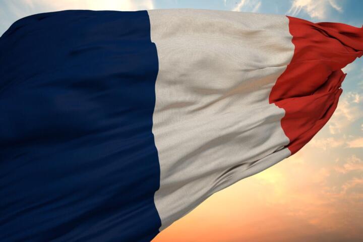 La Francia accoglie con favore la grazia concessa dall'Azerbaigian a un cittadino francese, aprendo una nuova fase diplomatica